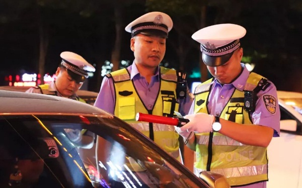 無證駕駛拘留有案底嗎 無證駕駛拘留嚴(yán)重嗎