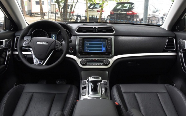 哈弗H6首付多少錢月供多少錢 哈弗H6貸款月供多少錢