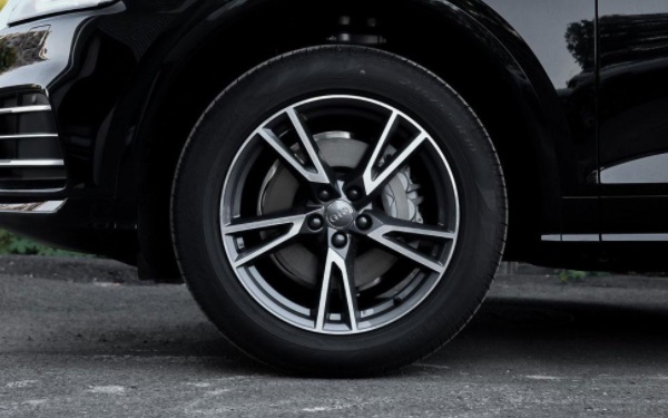 進(jìn)口q5和國產(chǎn)q5的區(qū)別 進(jìn)口q5和國產(chǎn)q5怎么選