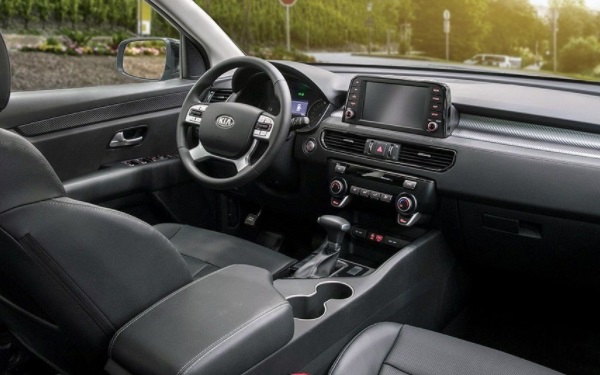 東風(fēng)悅達(dá)起亞kx7多少錢(qián) 裸車最高優(yōu)惠7萬(wàn)