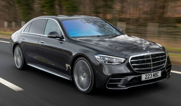 奔馳s350報(bào)價(jià) 2022款奔馳s級(jí)售價(jià)87萬(分期月供1.8萬)