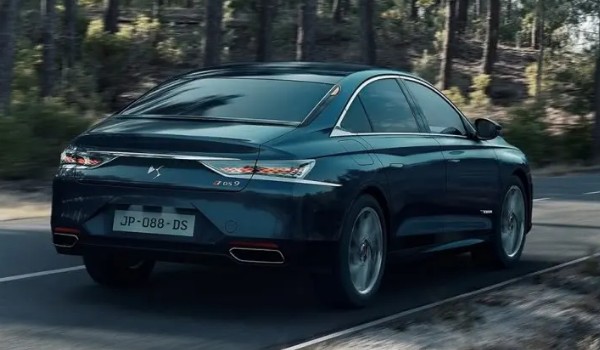 ds9有幾種顏色 一共7個(gè)外觀配色(2個(gè)內(nèi)飾配色)