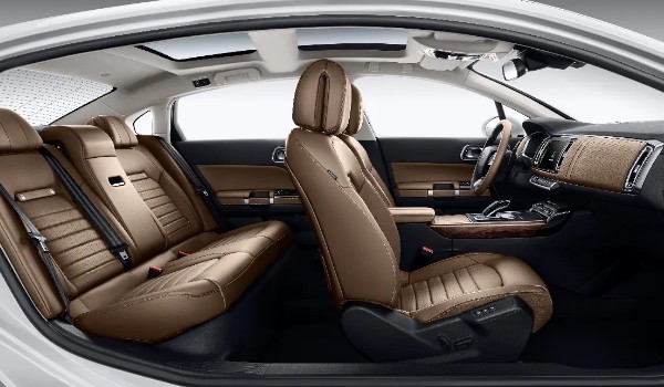 ds9和c6哪個(gè)更好 雪鐵龍c6空間大頂配僅售16萬