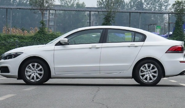 觀致3變速箱怎么樣 換擋無頓挫感(采用CVT無級(jí)變速箱)