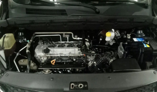 2021款寶駿730怎么樣 搭載1.5L和1.5T四缸發(fā)動機(jī)（百公里油耗實(shí)測最高10L）