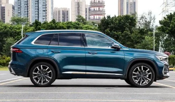 星越l變速箱怎么樣 變速連貫迅速(搭載3擋混合動(dòng)力專用DHT)