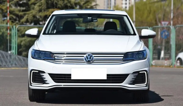 大眾朗逸的發(fā)動(dòng)機(jī)怎么樣 動(dòng)力十分充沛(搭載兩款發(fā)動(dòng)機(jī)配置)