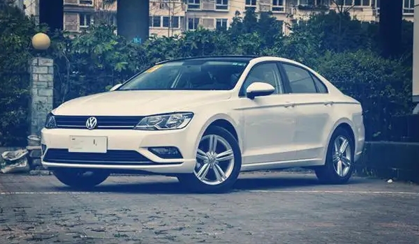 凌渡保值率高嗎 第三年保值率60%（市場成交價(jià)6萬起）