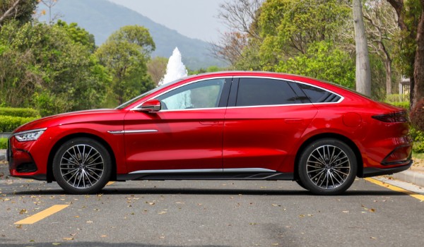 比亞迪漢油耗多少真實(shí)油耗 百公里油耗實(shí)測(cè)6.8L