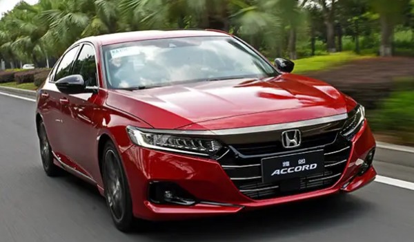 本田雅閣發(fā)動機(jī)怎么樣 動力十分充沛(采用了兩款發(fā)動機(jī)配置)