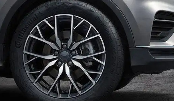 長(zhǎng)安cs75plus輪轂尺寸多少 汽車(chē)輪轂尺寸為19英寸