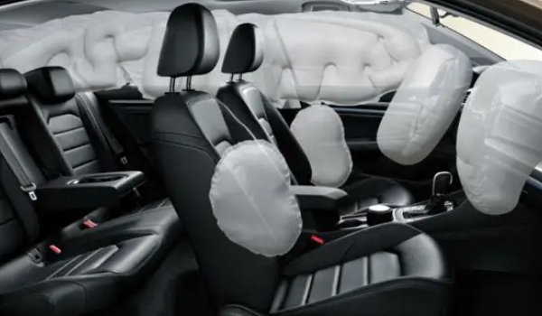 大眾寶來(lái)到底怎么樣 車(chē)身長(zhǎng)4.6米（百公里綜合油耗5L）