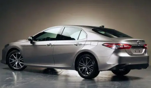 豐田凱美瑞2022新款落地價 新款凱美瑞落地僅19萬