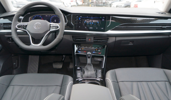 大眾帕薩特330豪華版落地多少錢 帕薩特330豪華版落地24萬