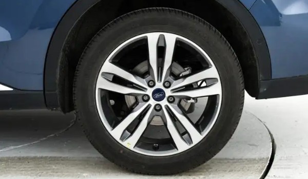 福特領睿輪轂尺寸是多少 領睿輪轂尺寸為19英寸