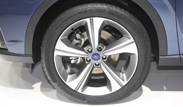 福特領睿輪轂尺寸是多少 領睿輪轂尺寸為19英寸