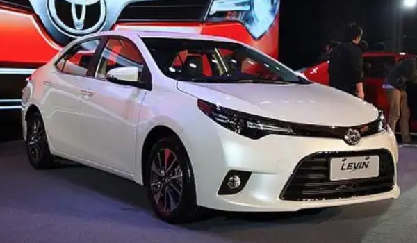 豐田雷凌車身尺寸多少 長(zhǎng)寬高4640*1780*1455mm