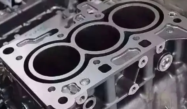 豐田雷凌是什么發(fā)動機(jī) 搭載三款發(fā)動機(jī)（1.5L/1.8L/1.2T）