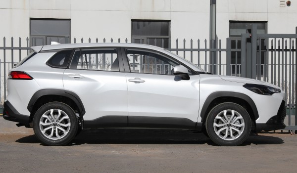 豐田鋒蘭達哪款配色耐看 珍珠白耐看(適用人群廣)