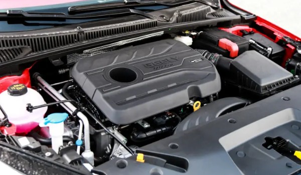 吉利繽瑞是三缸還是四缸 采用1.5T四缸發(fā)動機(jī)