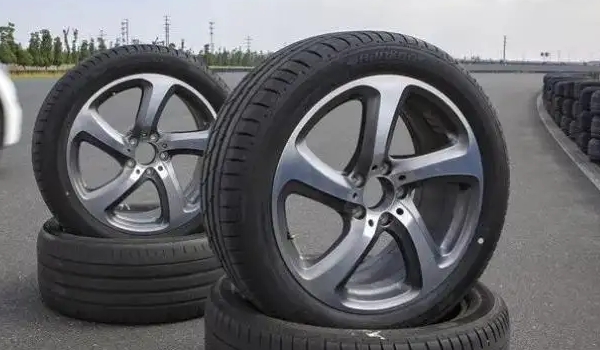 防爆胎和普通的輪胎有什么區(qū)別 具體分三方面（材質/防爆標識/安全性）