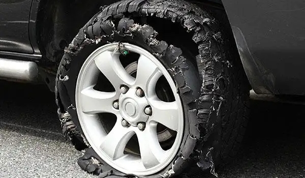 防爆胎和普通的輪胎有什么區(qū)別 具體分三方面（材質/防爆標識/安全性）