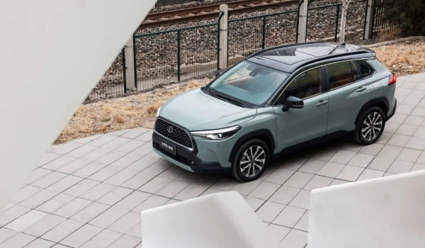 卡羅拉銳放2022款報(bào)價(jià)及圖片 市場(chǎng)最新款售價(jià)12萬