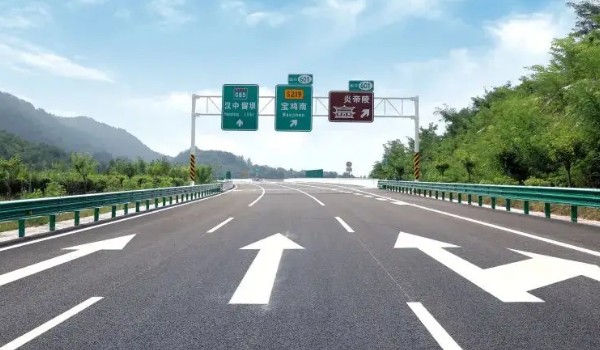 高速免費是入口還是出口時間為準(zhǔn) 高速免費以出口為準(zhǔn)