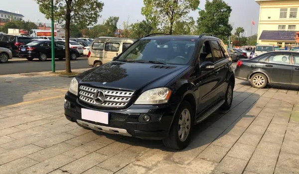 奔馳suv全部車(chē)型價(jià)格 在售的、停售的車(chē)型共有29款（最低報(bào)價(jià)27萬(wàn)起）