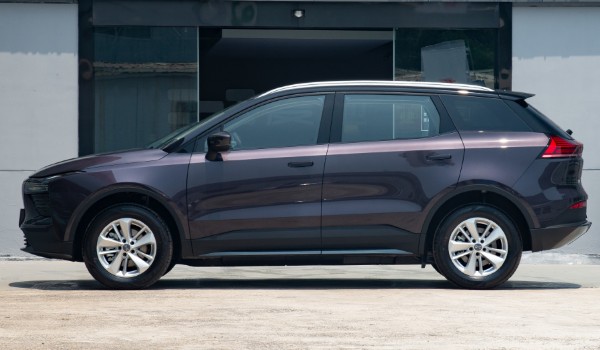 愛馳u5純電動汽車怎么樣 續(xù)航可達(dá)503km(車身長達(dá)4.6米)