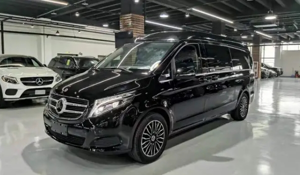 奔馳6座商務車大全價格，僅兩款車型且在國內市場停售