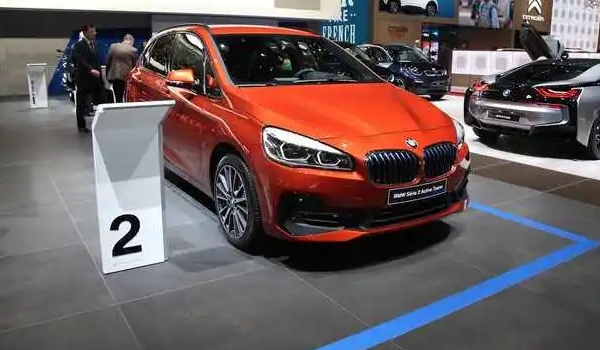 寶馬旅行車2系七座版價格，五座版停售前2019款報價21萬