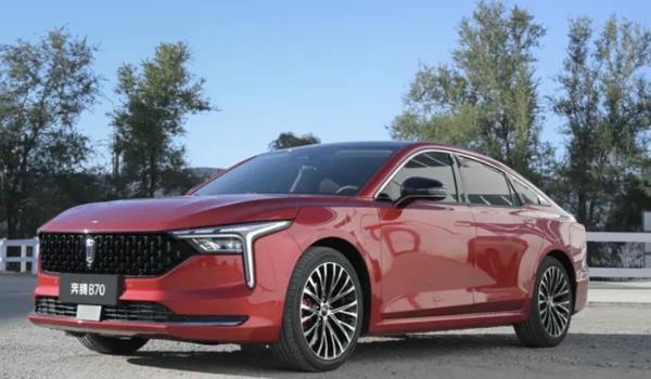 奔騰b70怎么樣值得購買嗎，搭載的動力同級別優(yōu)秀