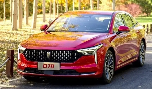 奔騰b70怎么樣值得購買嗎，搭載的動力同級別優(yōu)秀