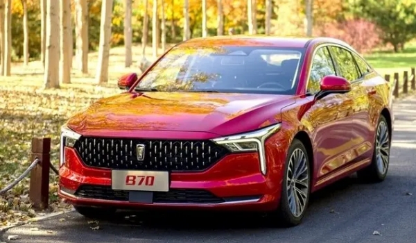 奔騰b70評價(jià)怎么樣，綜合口碑評分4.51（深受車主青睞）