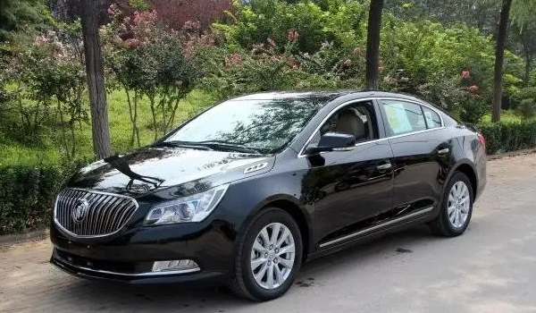 君越二手車報(bào)價，市場最低成交價僅1萬（保值率水平中等偏上）