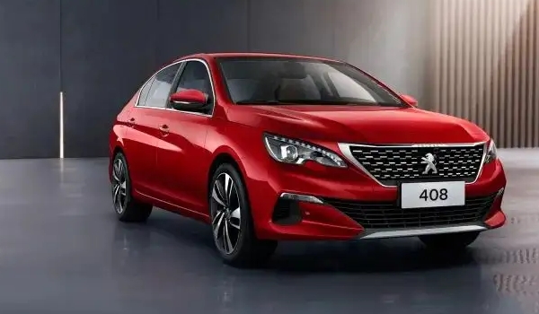 2010款標(biāo)致408費(fèi)油嗎，實(shí)測百公里油耗7L起（搭載1.6L和2.0L發(fā)動機(jī)）