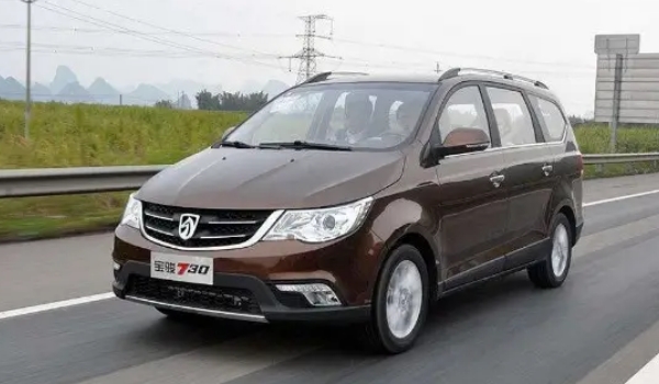 寶駿730油耗多少錢一公里，花費(fèi)大概7-9毛（百公里油耗實(shí)測(cè)7L起）