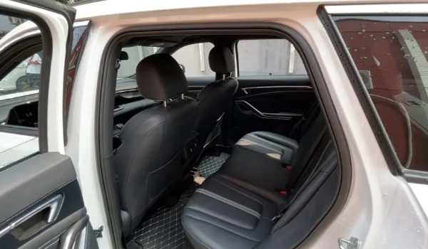 奔騰t55配置參數(shù)，1.5T動力同級優(yōu)秀（主被動安全配置全面）