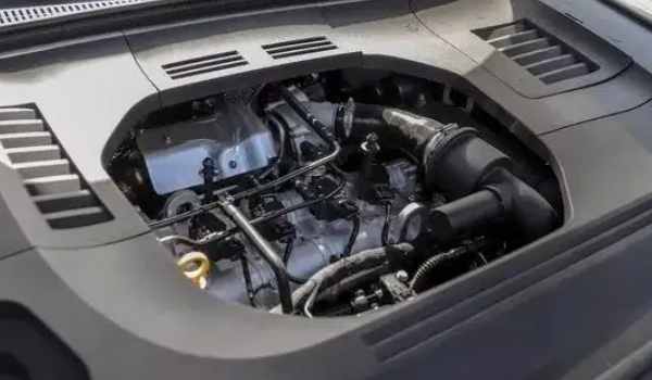 奔騰t99怎么樣值得購(gòu)買嗎，同價(jià)位2.0T動(dòng)力看誰(shuí)都是弟弟（實(shí)測(cè)空間充裕）