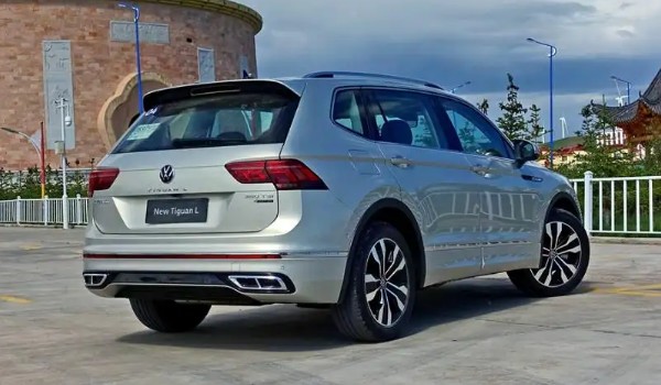 大眾suv車型推薦 朗逸售價(jià)12萬一臺(三種動力可選)