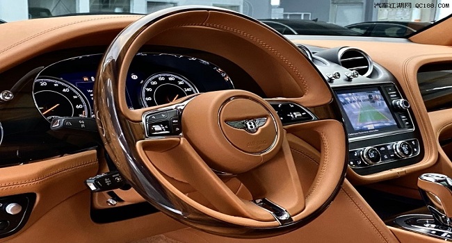 賓利添越混動(dòng)版價(jià)格，可電可油霸氣無比