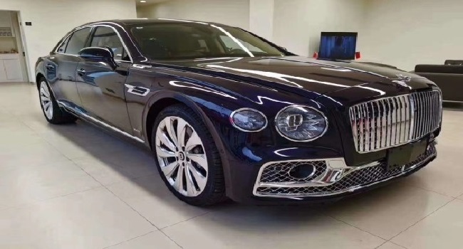 賓利飛馳w12報價，價格與車型豪氣相當(dāng)