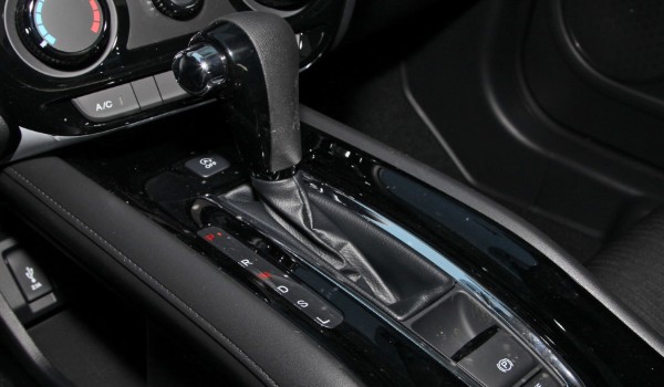 本田繽智的s檔是什么意思 運(yùn)動(dòng)檔位(超車(chē)的時(shí)候使用)