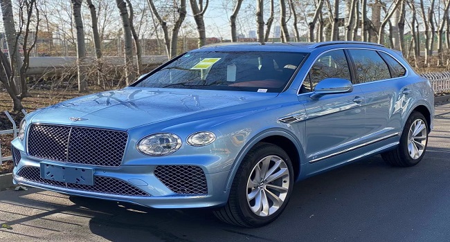 賓利添越300萬能落地嗎，購(gòu)車零頭都又能買車你信嗎