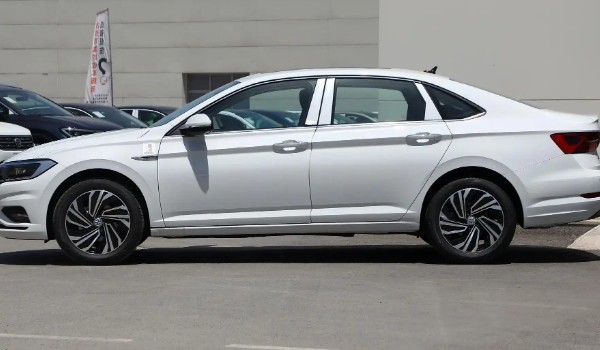 新速騰降價6萬 新車優(yōu)惠1.5萬元(優(yōu)惠裸車價11萬)