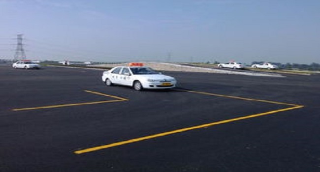 科目二和科目三哪個(gè)難度大一點(diǎn)，保持平常心一切都不是困難