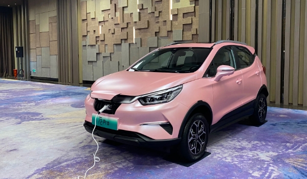 10萬(wàn)元內(nèi)最好電動(dòng)汽車，宏光MINIEV價(jià)格最低銷量最高