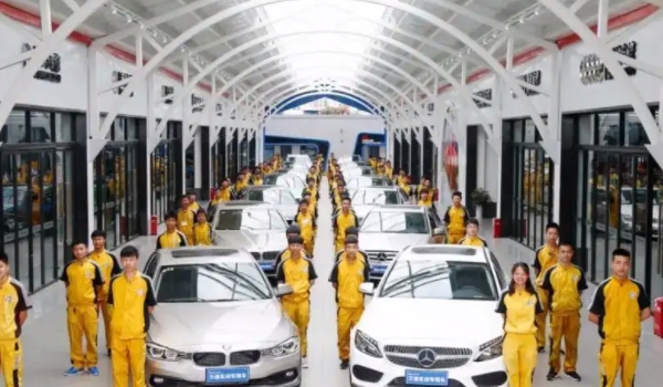 萬(wàn)通汽修學(xué)校一年學(xué)費(fèi)多少錢(qián) 學(xué)費(fèi)在5625元一年（報(bào)名提前咨詢(xún)）