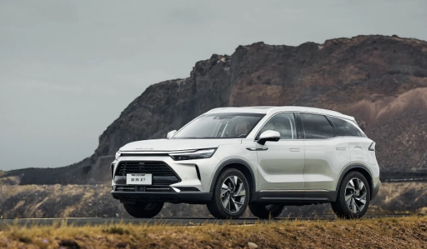 北京汽車全部車型，全系共有13款車型